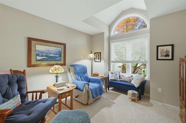 2203 Shetland Drive, Grand Rapids, MI 49505