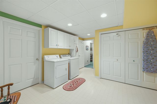 2203 Shetland Drive, Grand Rapids, MI 49505