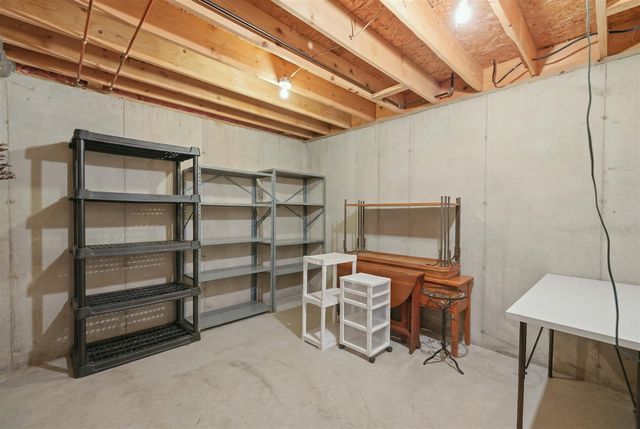 2203 Shetland Drive, Grand Rapids, MI 49505