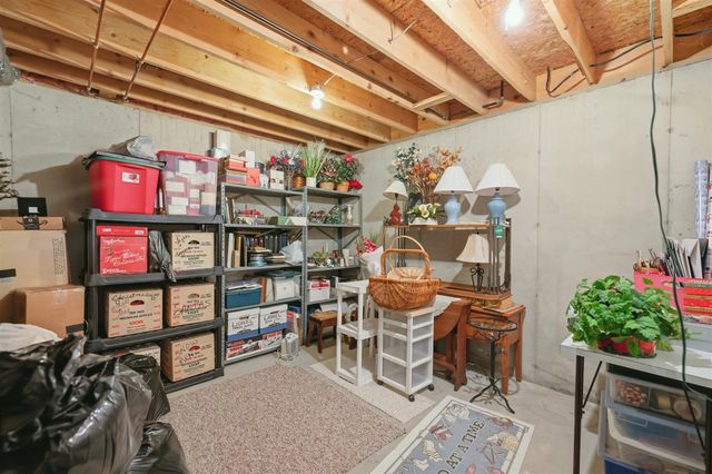 2203 Shetland Drive, Grand Rapids, MI 49505