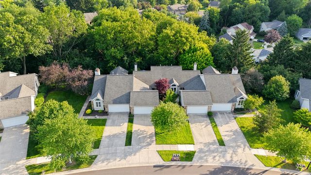 2203 Shetland Drive, Grand Rapids, MI 49505