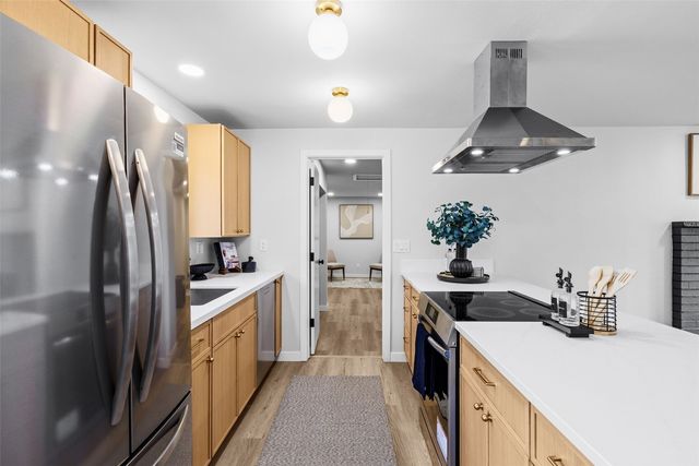12418 SE 202nd Place, Kent, WA 98031