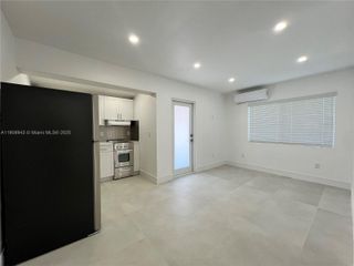 75 NE 70th St B, Miami, FL 33138