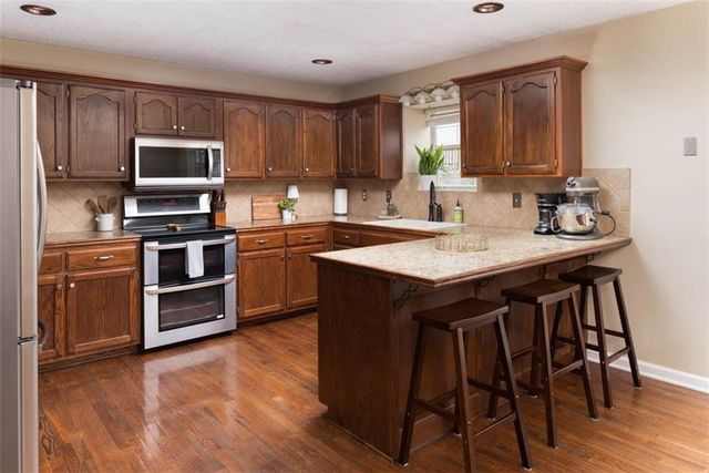 1449 NW Yankee Drive, Blue Springs, MO 64015