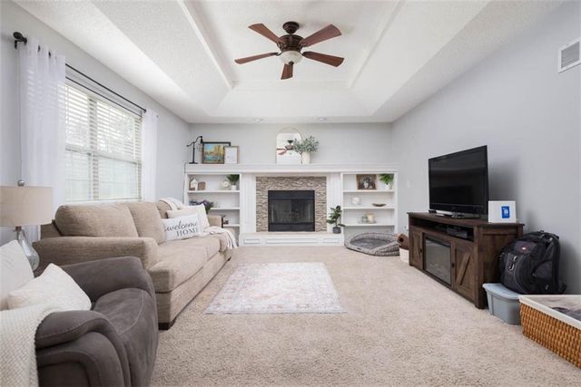 1449 NW Yankee Drive, Blue Springs, MO 64015