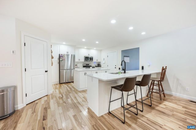 2072 CUMBERLAND RD, Farmville, VA 23901