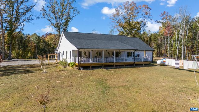 2072 CUMBERLAND RD, Farmville, VA 23901