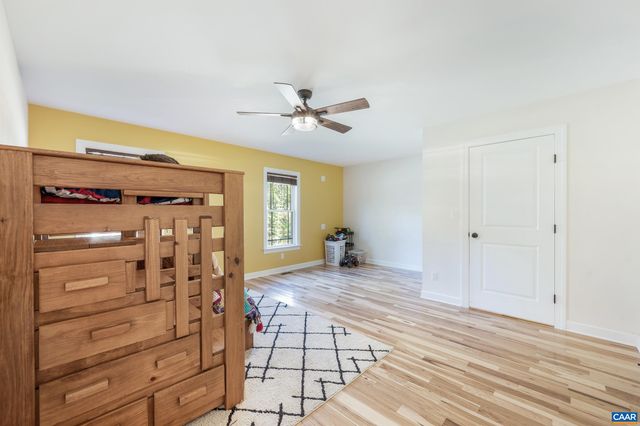 2072 CUMBERLAND RD, Farmville, VA 23901