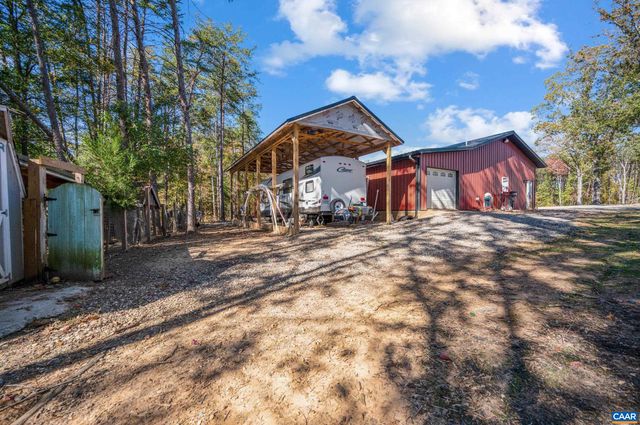 2072 CUMBERLAND RD, Farmville, VA 23901