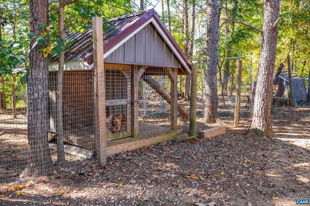 2072 CUMBERLAND RD, Farmville, VA 23901