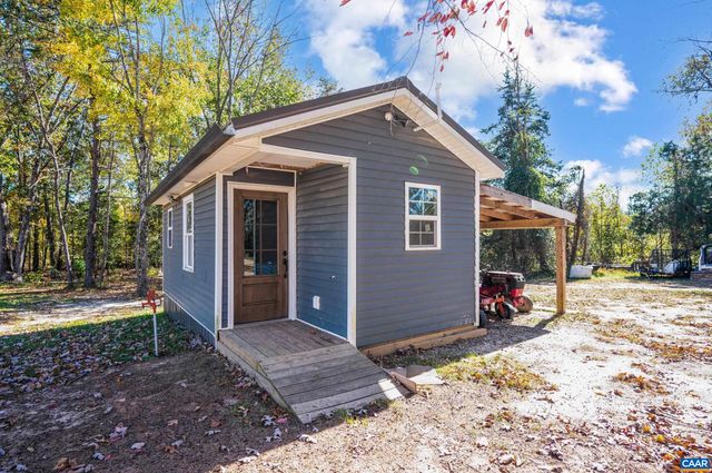 2072 CUMBERLAND RD, Farmville, VA 23901