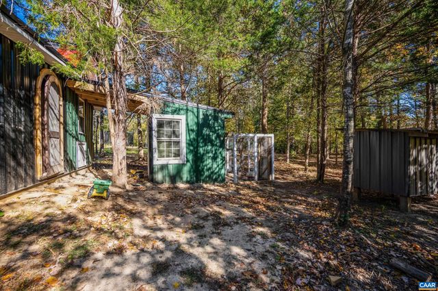 2072 CUMBERLAND RD, Farmville, VA 23901