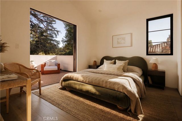 13853 Chandler, Sherman Oaks, CA 91401