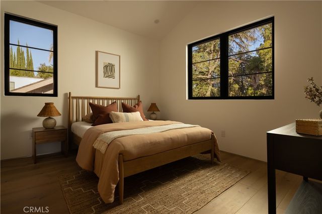 13853 Chandler, Sherman Oaks, CA 91401