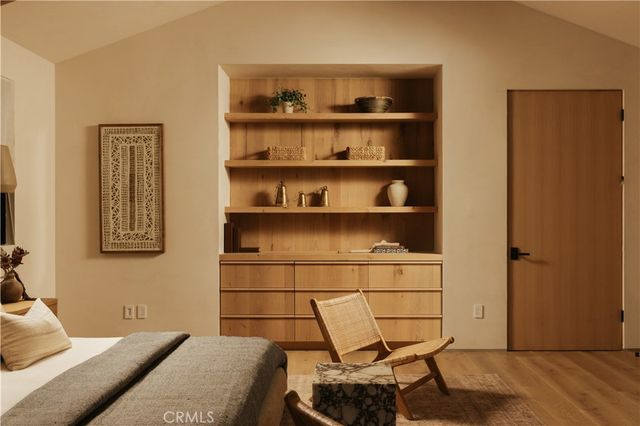 13853 Chandler, Sherman Oaks, CA 91401