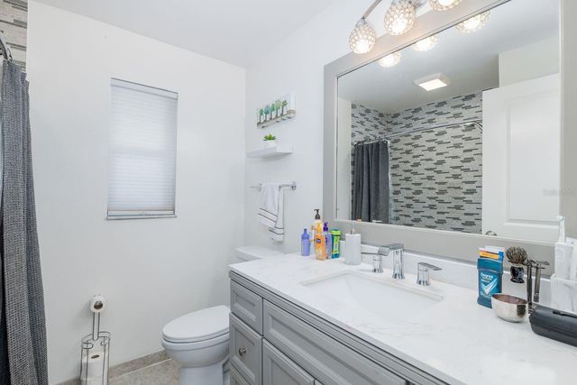 11555 PINE STREET, Seminole, FL 33772