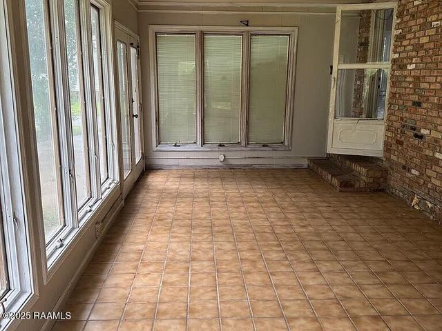 311 S Morgan Avenue, Broussard, LA 70518