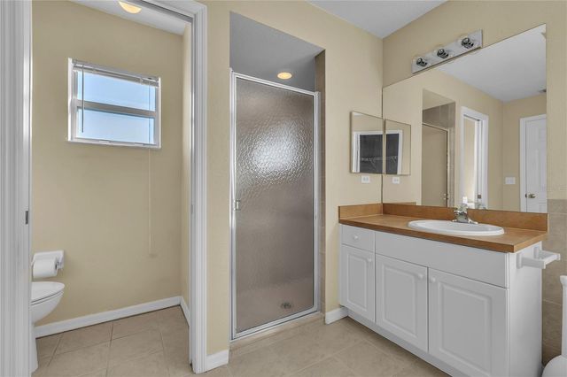 916 NE 4TH PLACE, Cape Coral, FL 33909