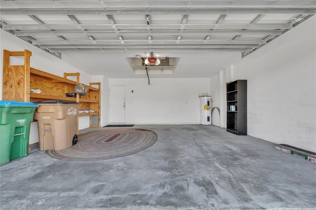 916 NE 4TH PLACE, Cape Coral, FL 33909