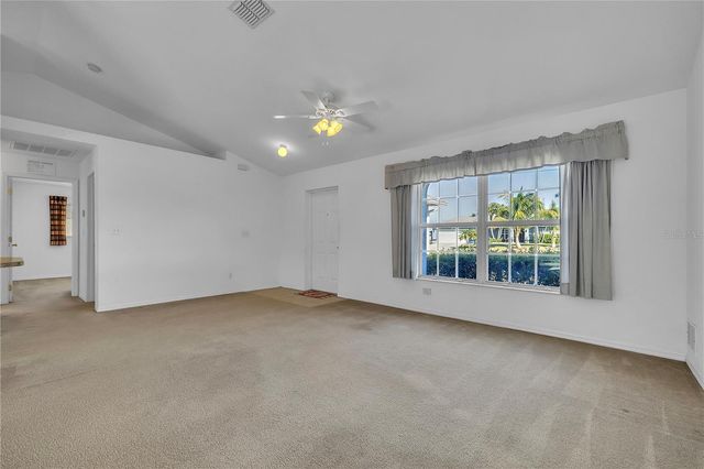 916 NE 4TH PLACE, Cape Coral, FL 33909