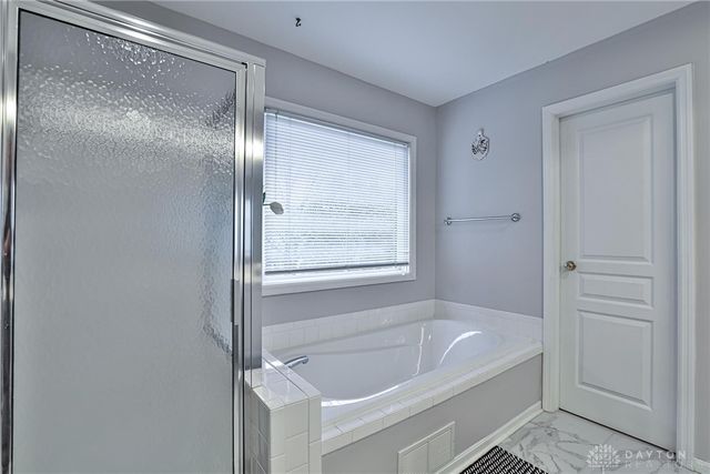 9829 Orchard Club Drive, Cincinnati, OH 45242