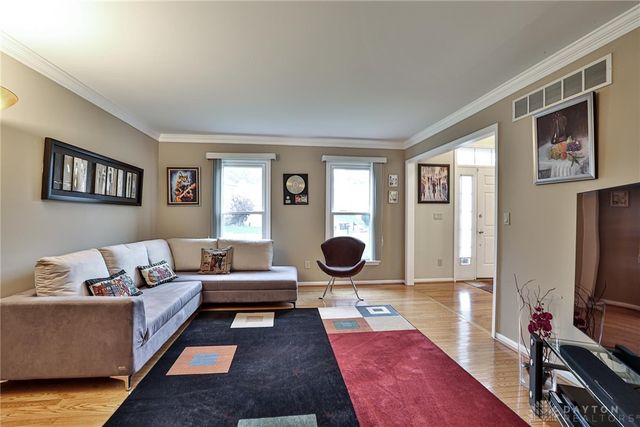 9829 Orchard Club Drive, Cincinnati, OH 45242