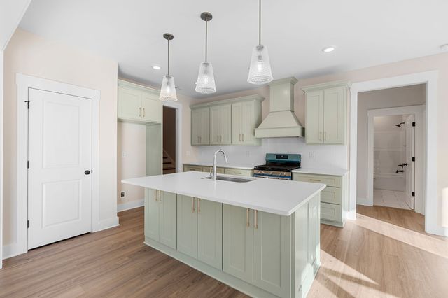 330 Thoroughbred Ln, Hartsville, TN 37074