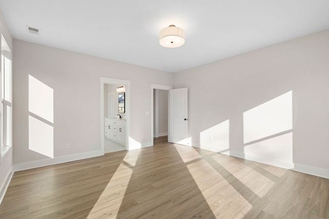 330 Thoroughbred Ln, Hartsville, TN 37074