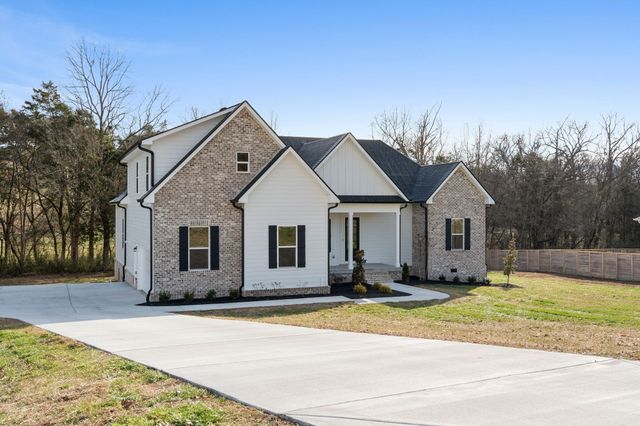 330 Thoroughbred Ln, Hartsville, TN 37074