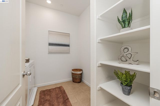 2891 Reyva Dhillon Ln, Tracy, CA 95377