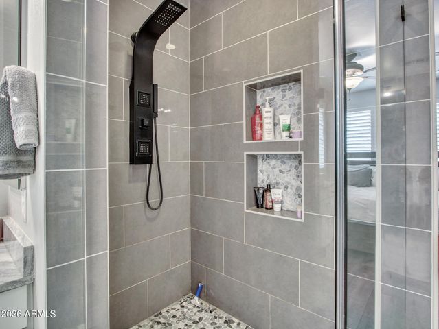 18216 W MONTECITO Avenue, Goodyear, AZ 85395