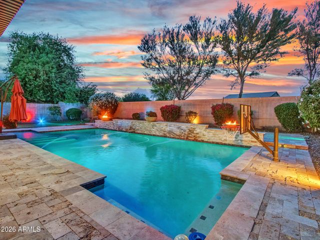 18216 W MONTECITO Avenue, Goodyear, AZ 85395