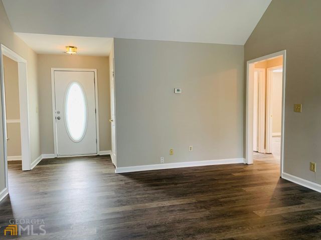 61 Garden Hills Drive, Newnan, GA 30263