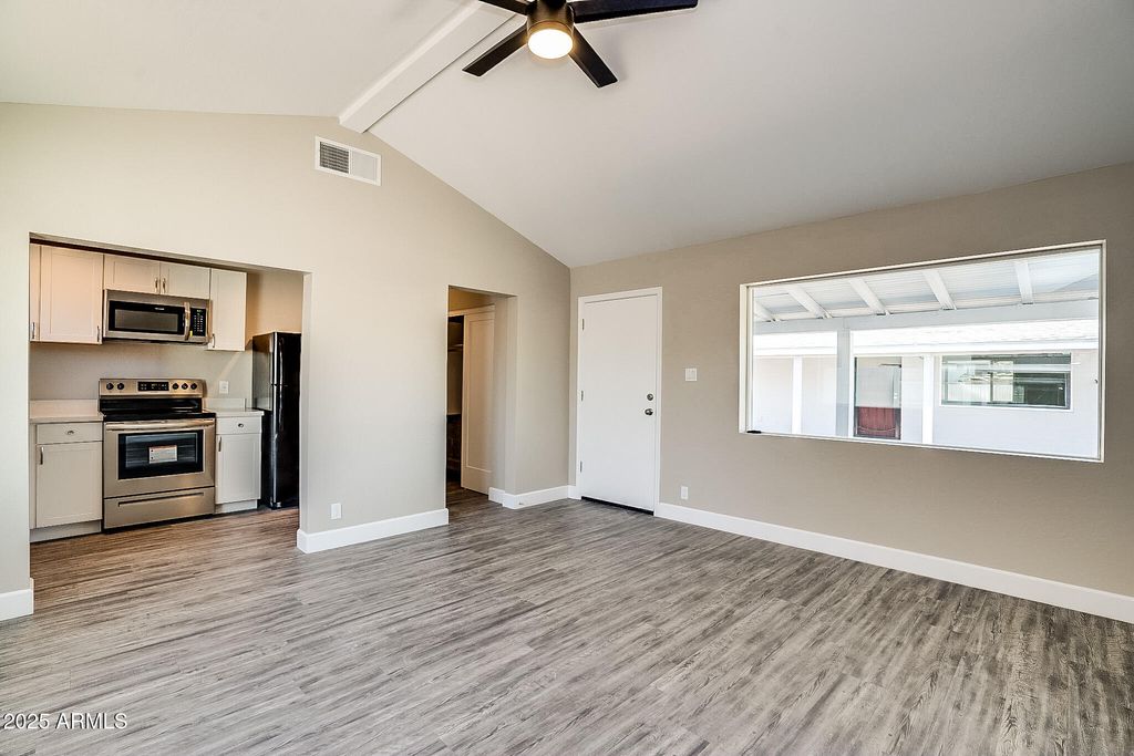 Image 17 of property listing at 211 S Doran --, Mesa, AZ 85204