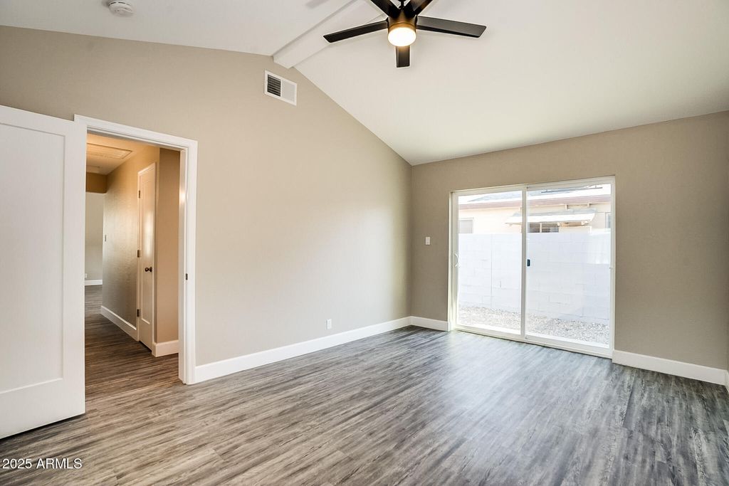 Image 3 of property listing at 211 S Doran --, Mesa, AZ 85204