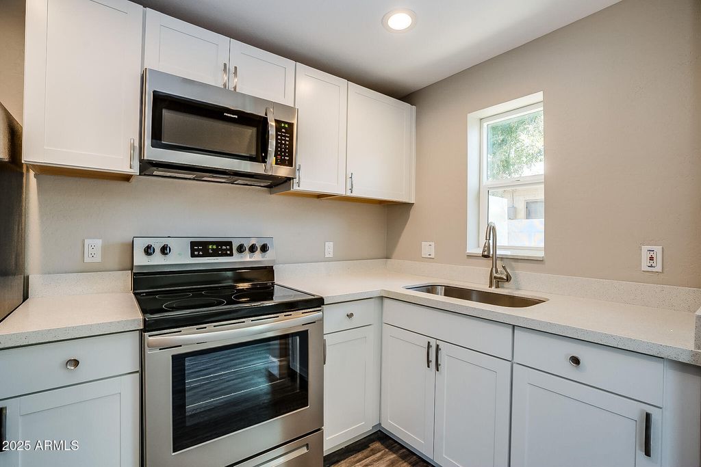 Image 30 of property listing at 211 S Doran --, Mesa, AZ 85204