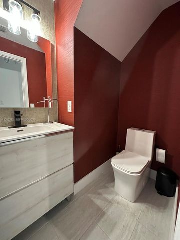 11521 NW 50th Ter, Doral, FL 33178