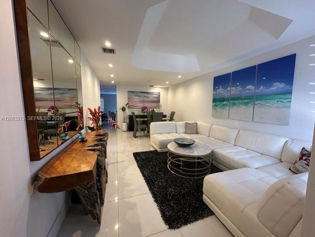 11521 NW 50th Ter, Doral, FL 33178