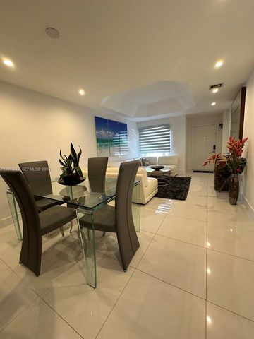 11521 NW 50th Ter, Doral, FL 33178