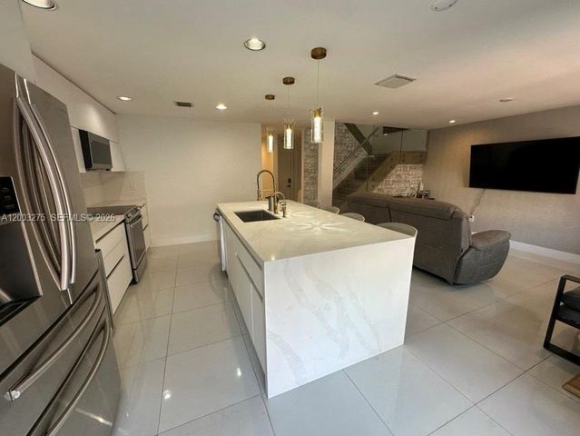 11521 NW 50th Ter, Doral, FL 33178