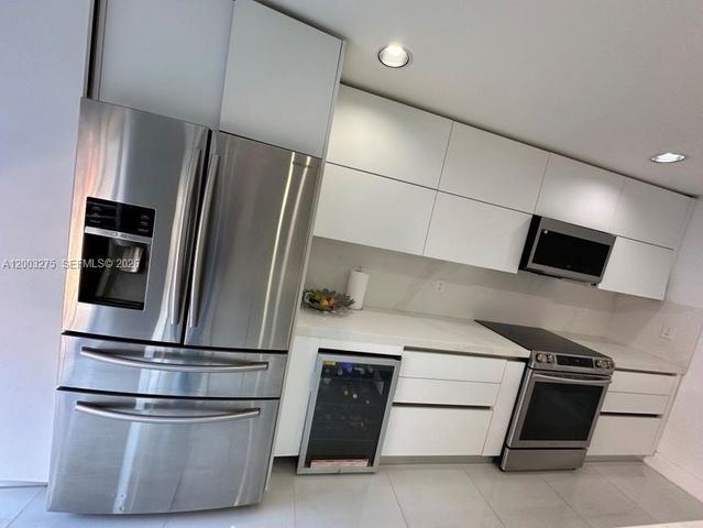 11521 NW 50th Ter, Doral, FL 33178