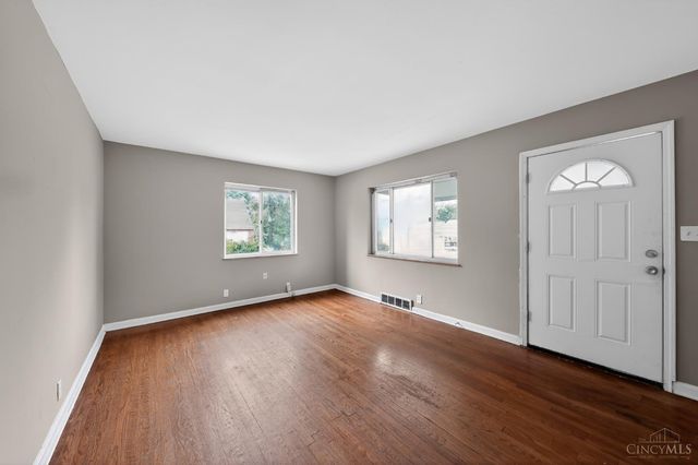 1600 Western Hills Lane, Green Twp, OH 45238
