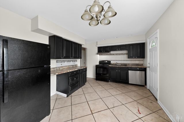 1600 Western Hills Lane, Green Twp, OH 45238