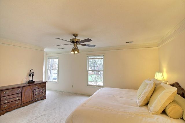 647 WINLAWN DR, Collierville, TN 38017