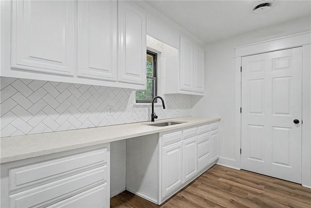 301 Wright Avenue, Springdale, AR 72764