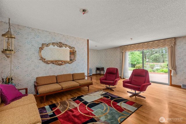6353 School Street SW, Lakewood, WA 98499
