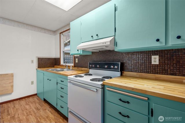 6353 School Street SW, Lakewood, WA 98499