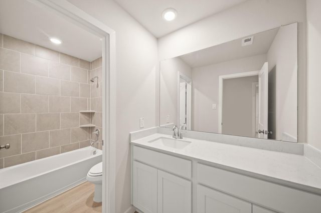 13137 Leisure Cove Drive, Texas City, TX 77568