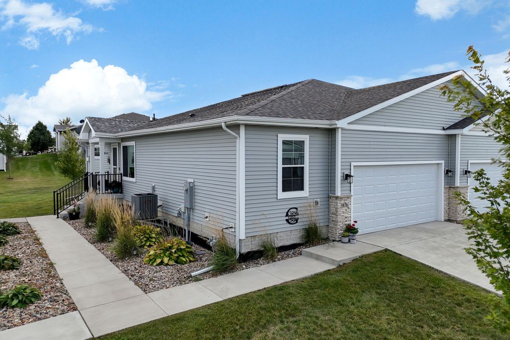 1476 Primrose Drive SE, Altoona, IA 50009