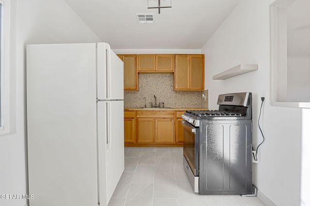 8332 Courtland Drive, El Paso, TX 79907